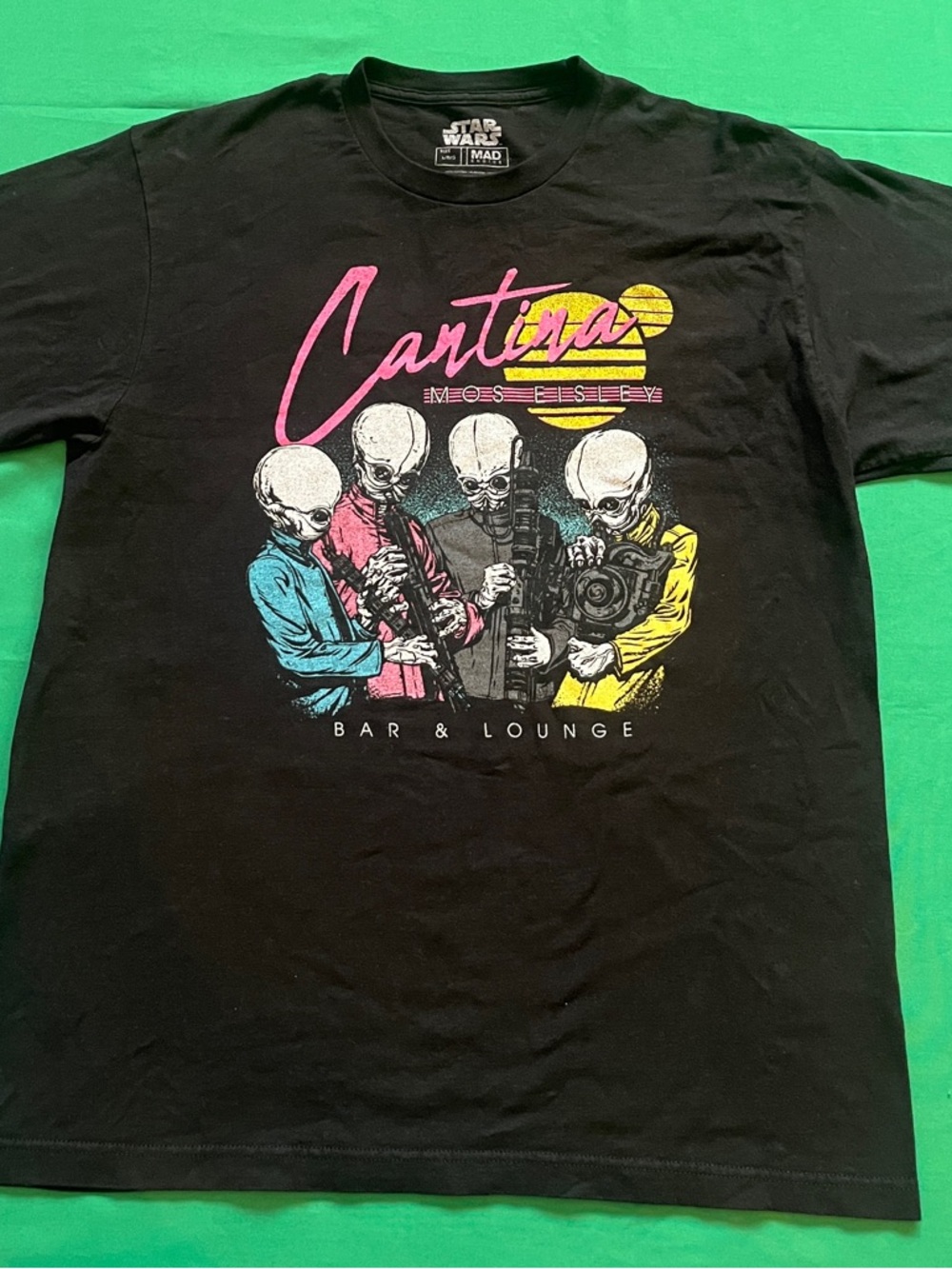 Mad Engine Star Wars Mos Eisley Cantina Alien Black Short Sleeve T-Shirt Mens L